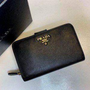 Prada Black Saffiano Small Wallet w/ Box
